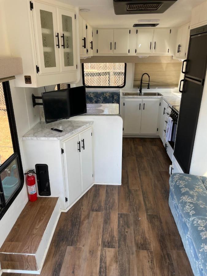 Hotel Rv2 Stunning Rv Private Netflix Freeparking Moreno Valley Exteriér fotografie